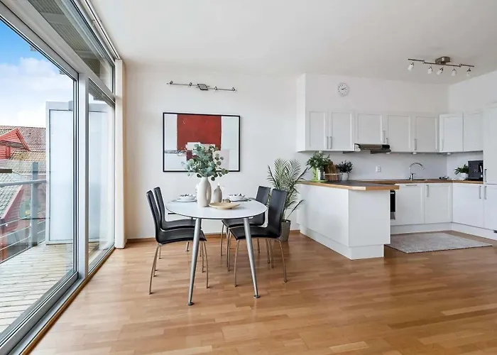 Heimby - Center Corner