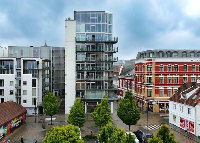 Heimby - Center Corner